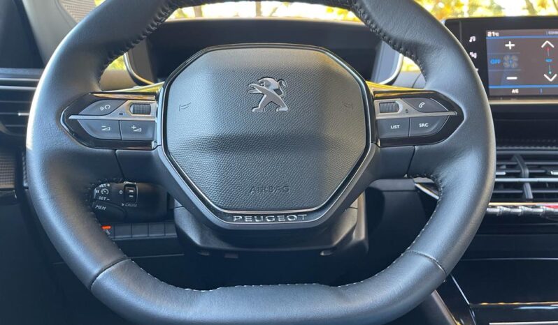 Peugeot 208 completo