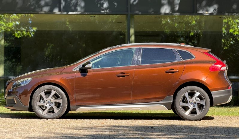 volvo v40 completo