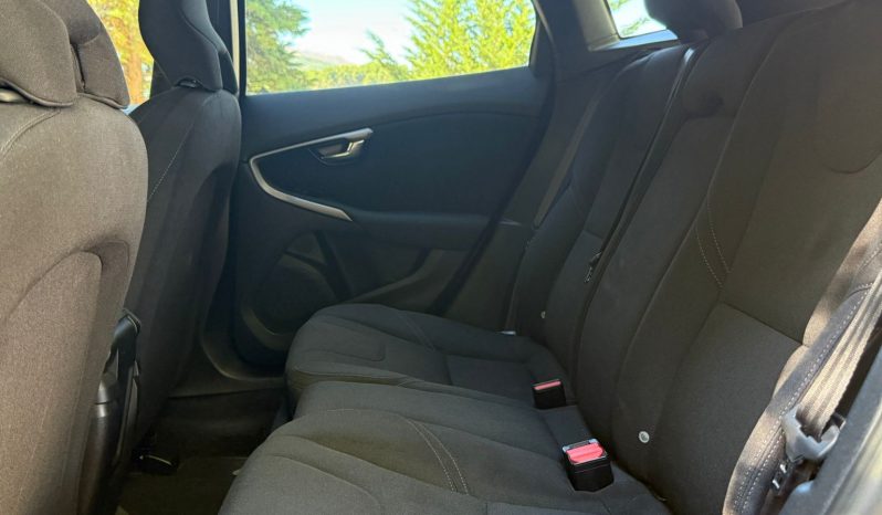 volvo v40 completo