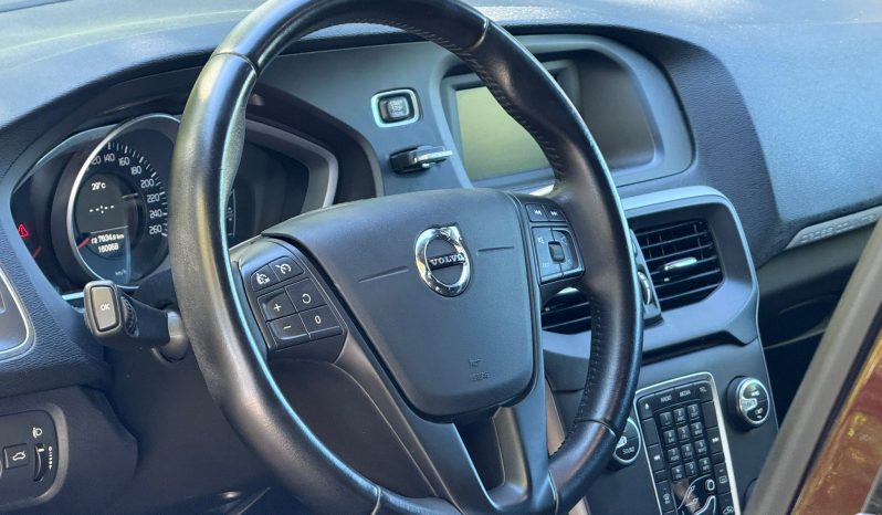volvo v40 completo