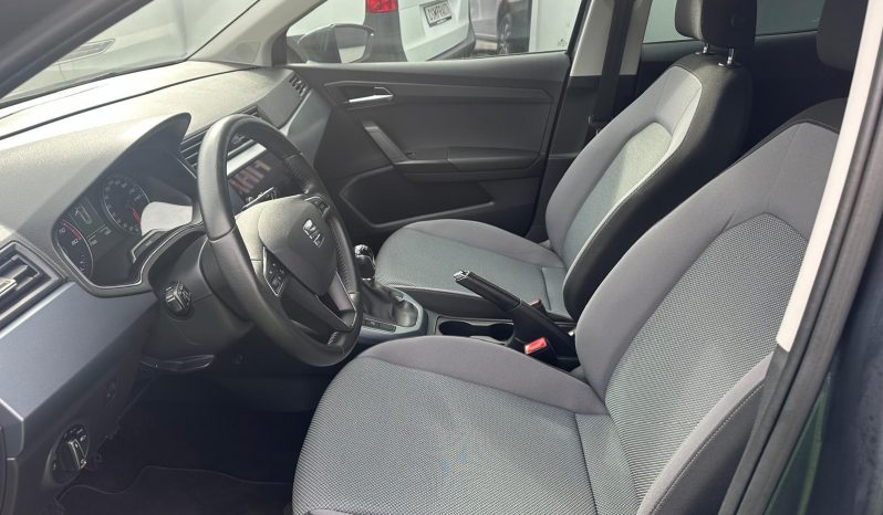 seat Arona completo